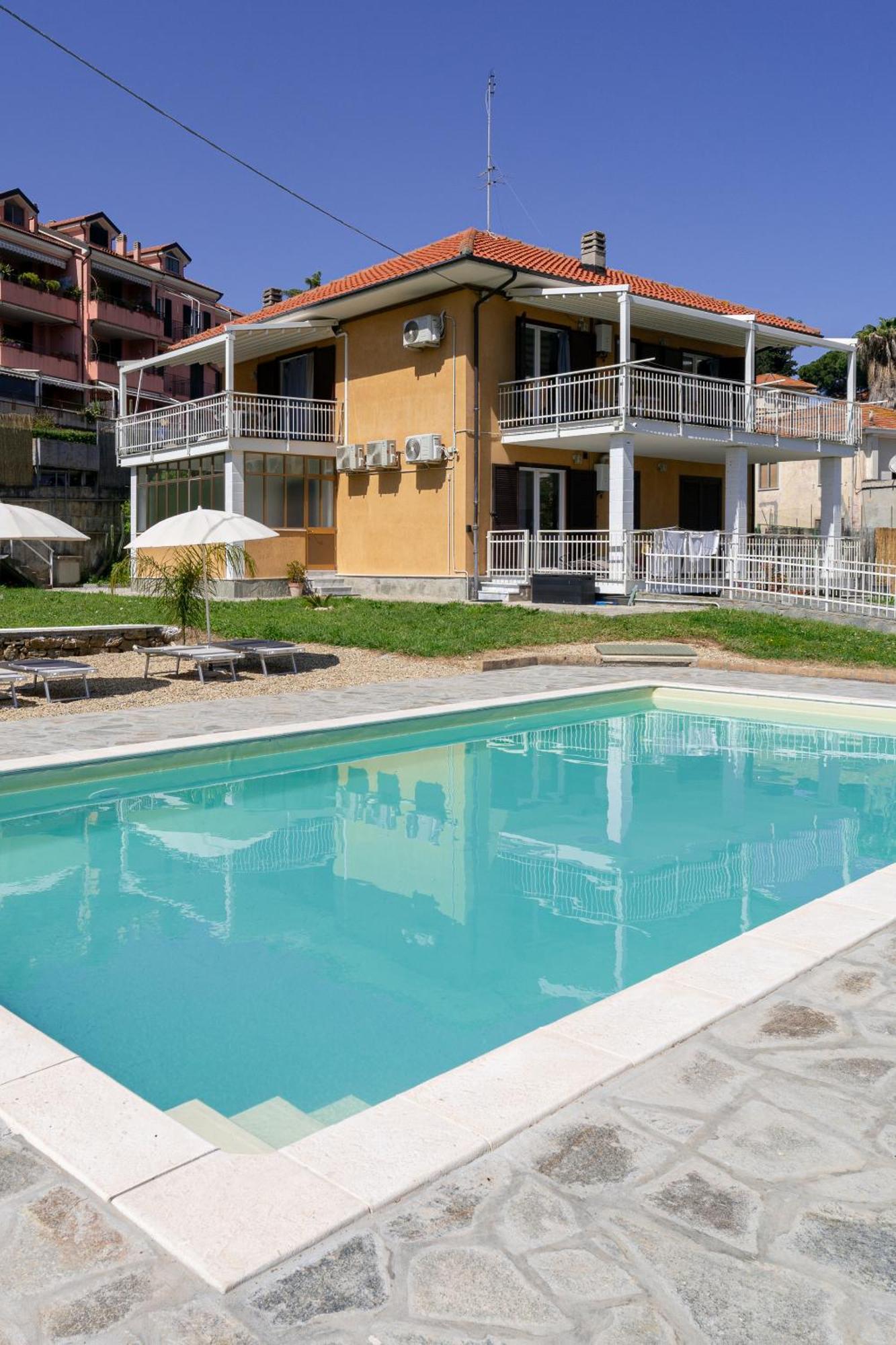 Il Gattino Di Porto - Apt 3 - Monolocale Veranda Piscina Imperia Exterior foto